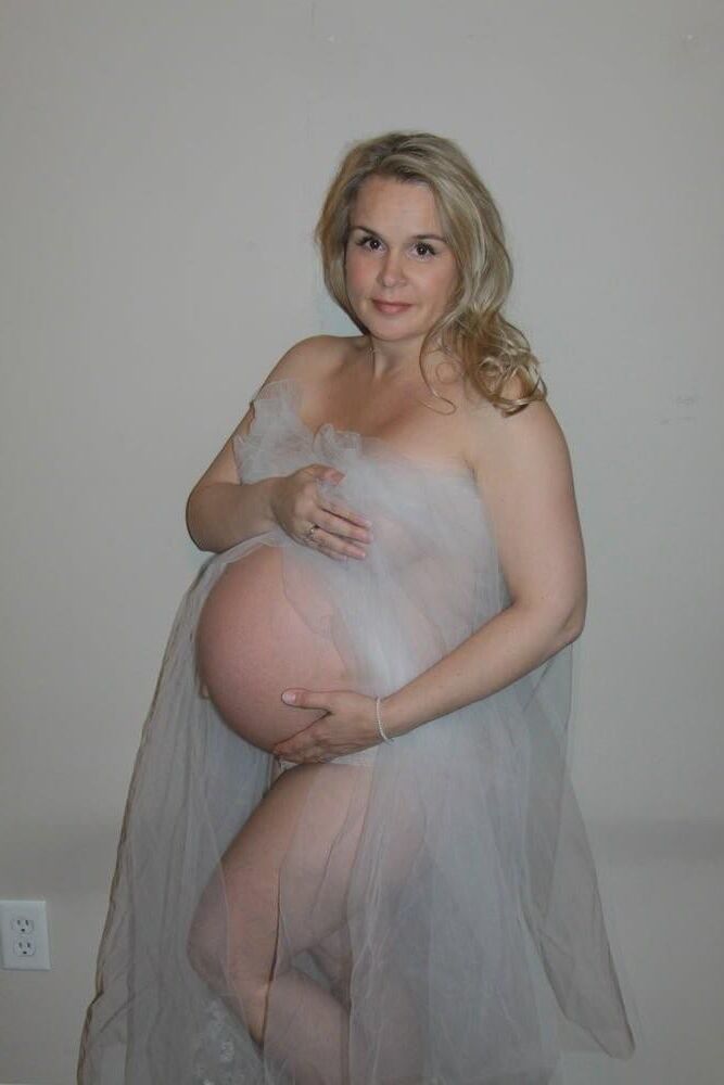 MILF enceinte