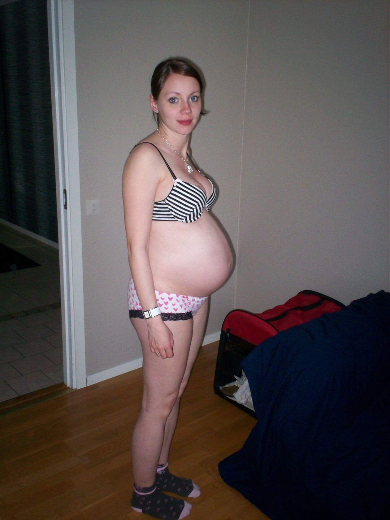 19yo pregnant Kerstin