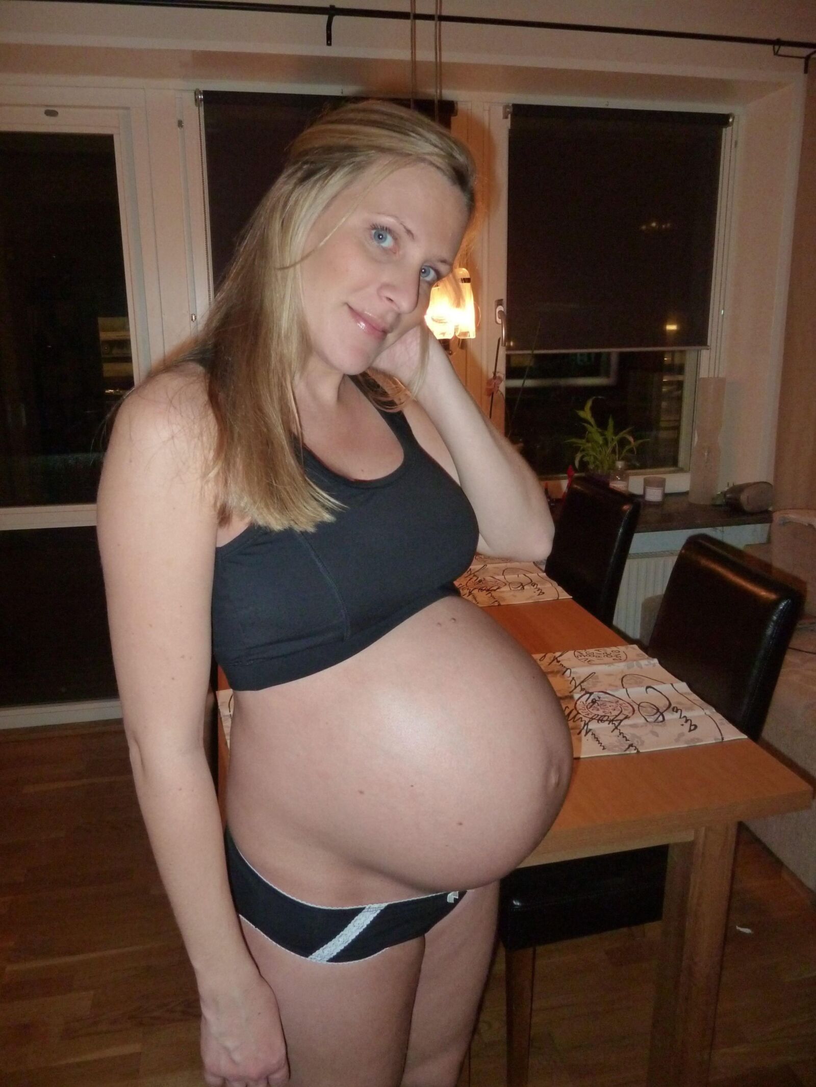 Pregnant MILF