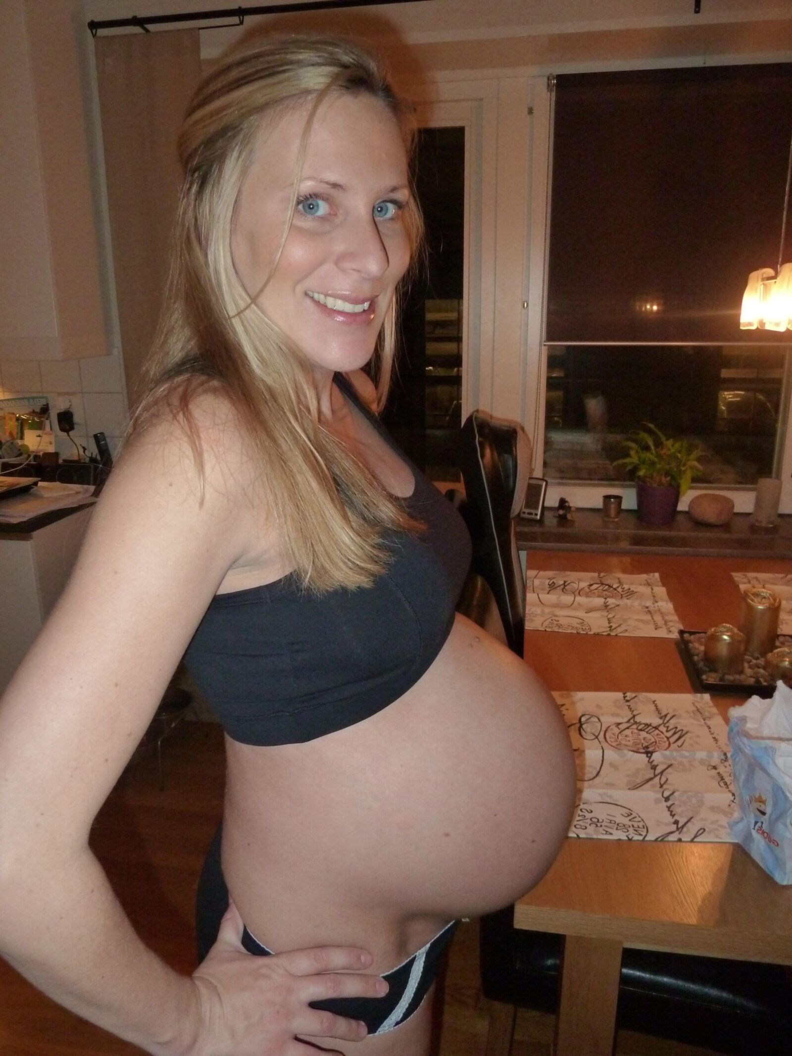 Pregnant MILF