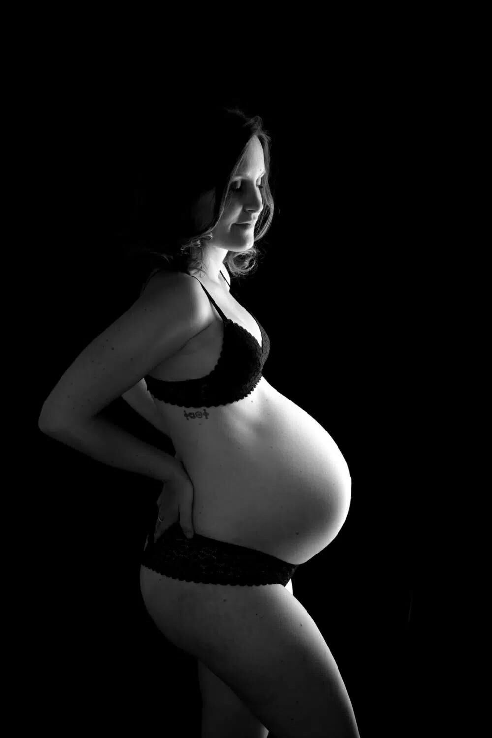 Séance photo pour une maman française enceinte