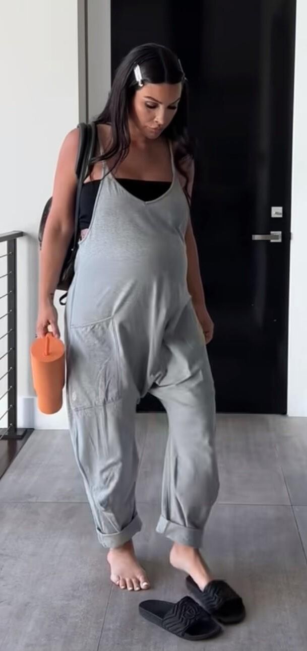 MILF pregnant Krystiana