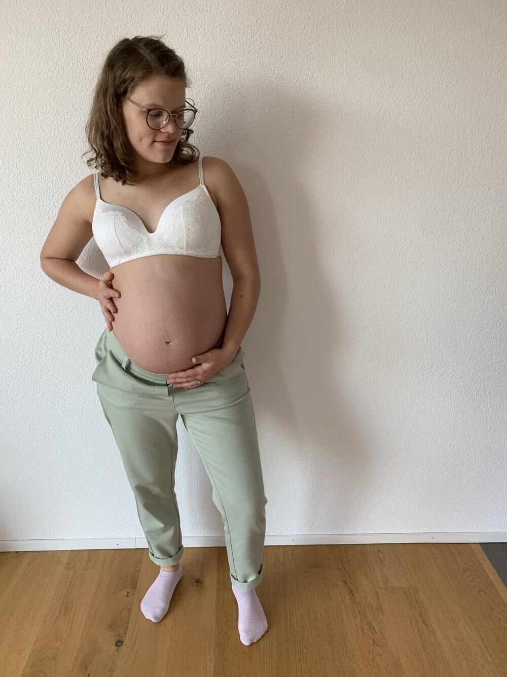 Young mom proud to show off her pregnancy