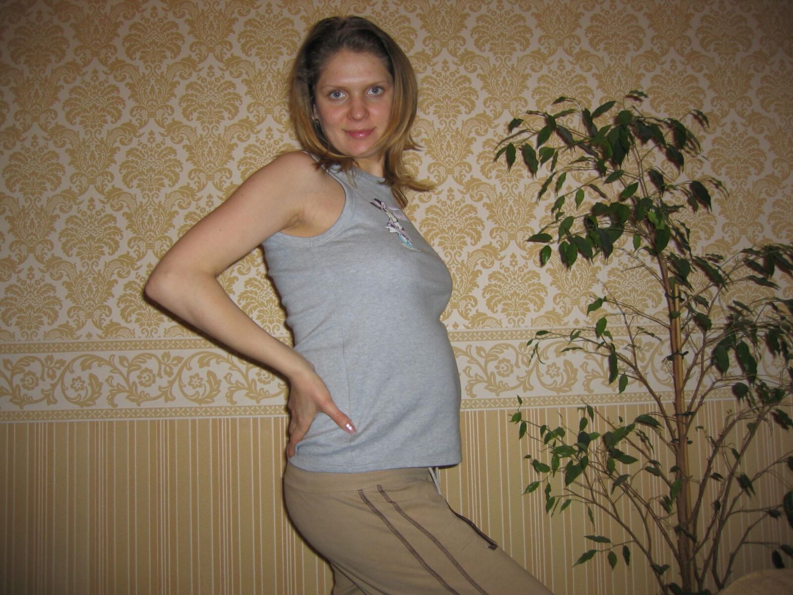 Pregnant mom at home