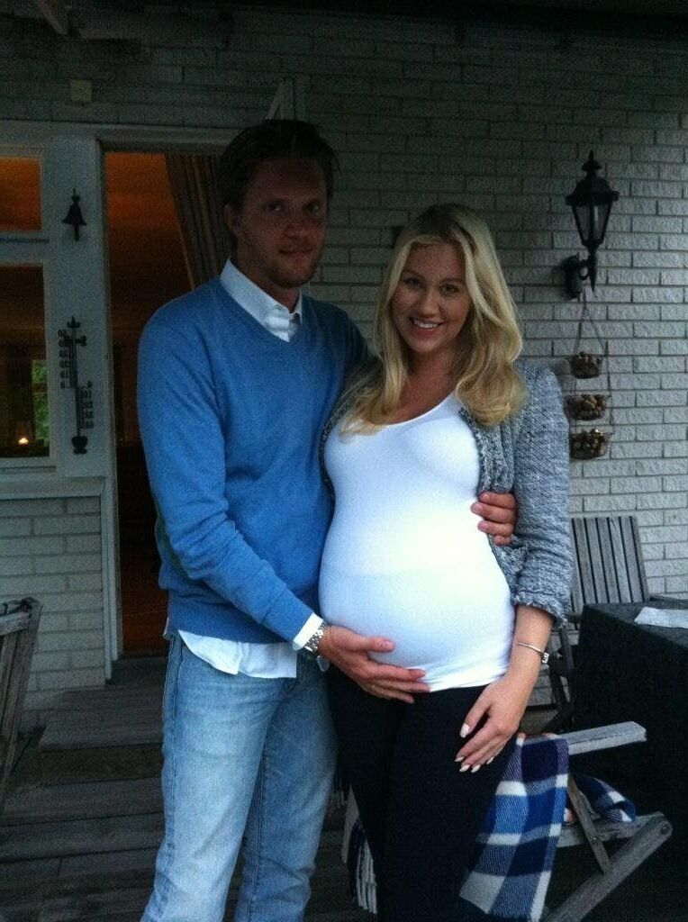 Pregnant blonde nordic