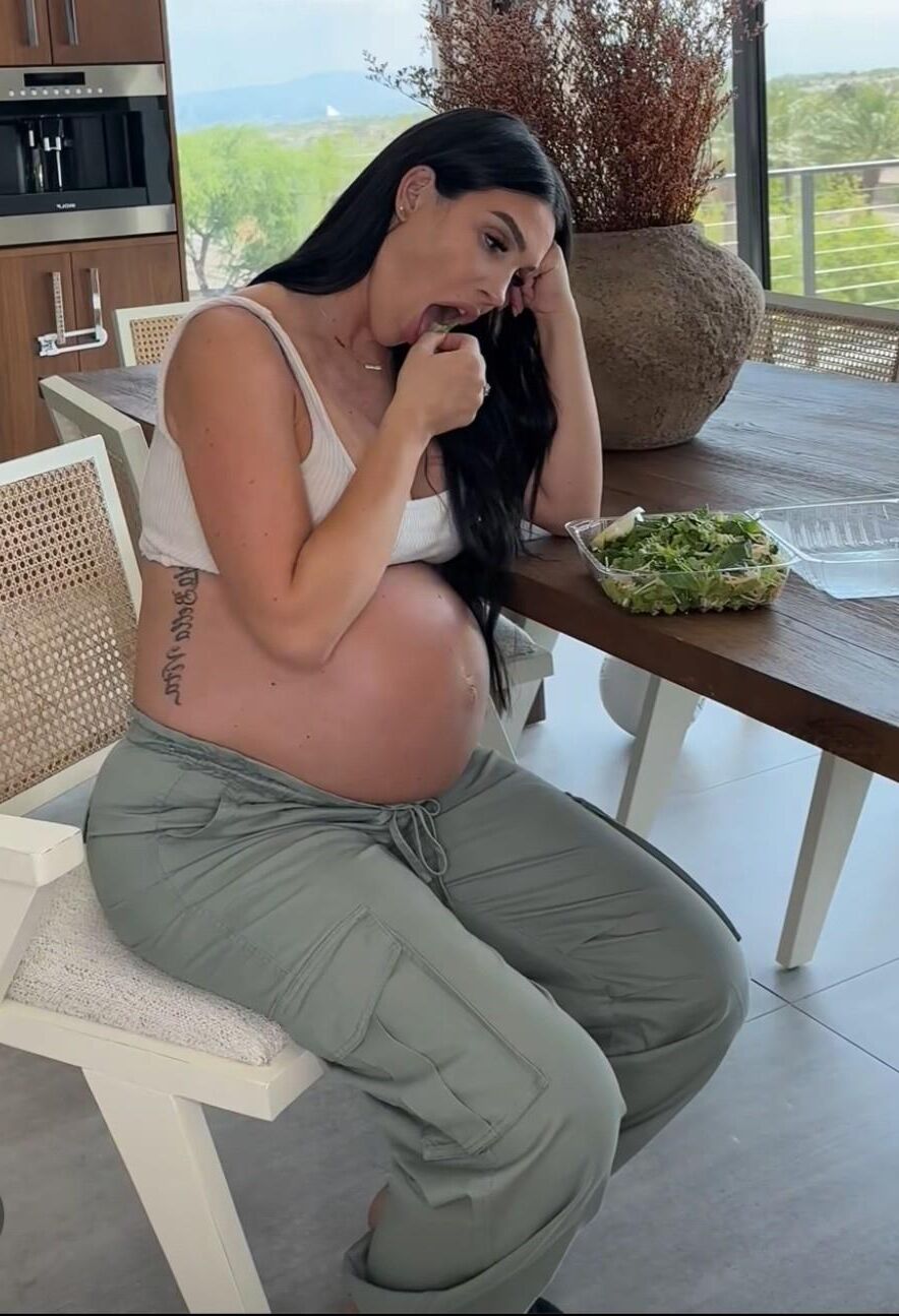 MILF pregnant Krystiana