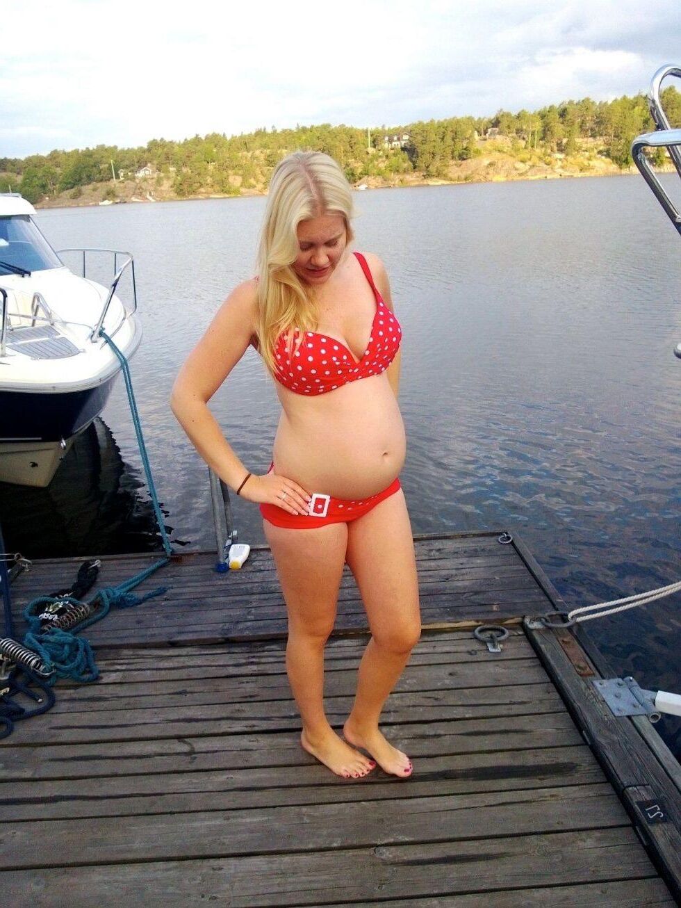 Pregnant blonde nordic