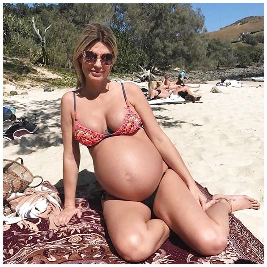 22/11~Preggers-bikini de playa y al aire libre