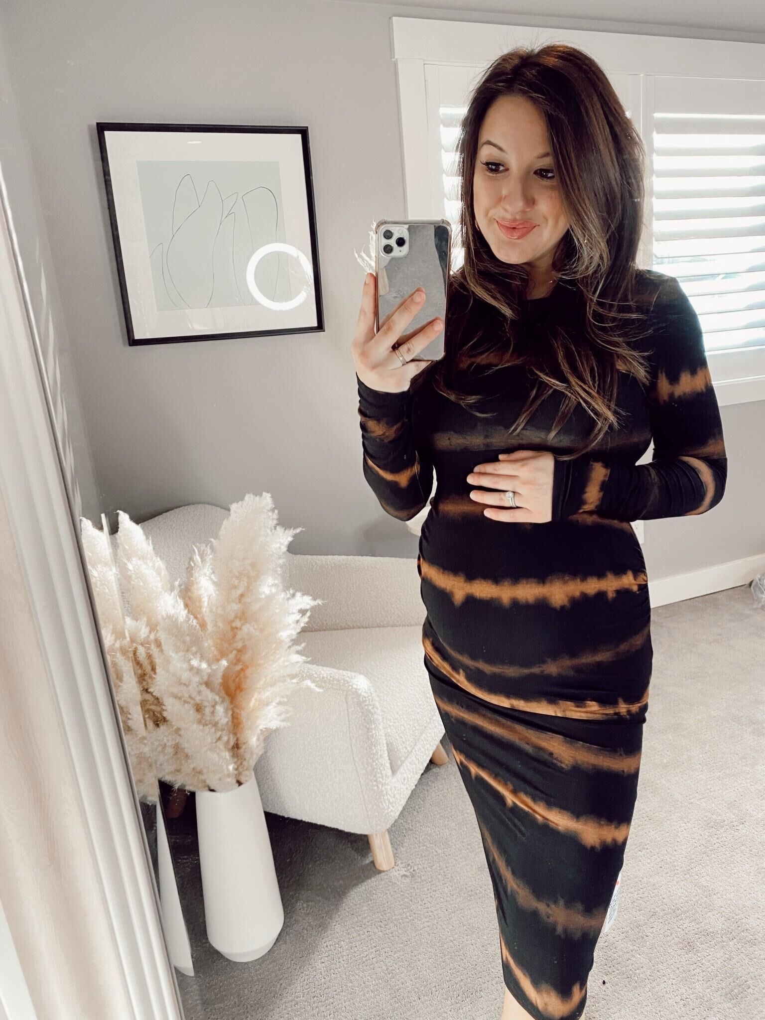 Mirror mirror on the wall, who's the sexiest preggo of them all?