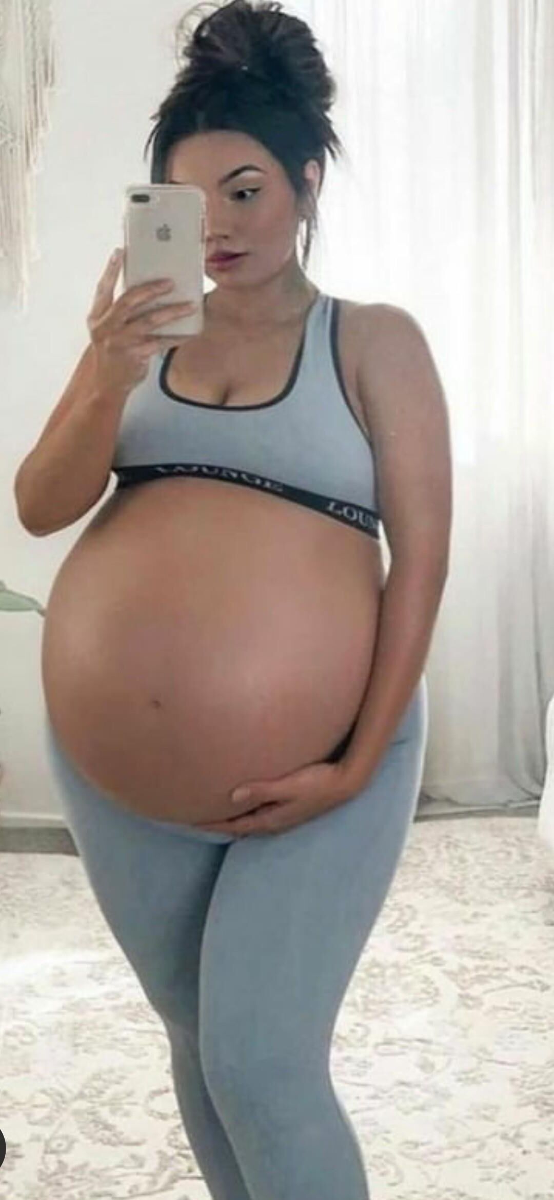 Sexy, Swollen Pregnant Bellies