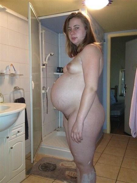 [Pregnant] girl