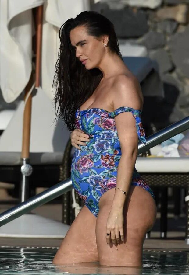 Jennifer Metcalfe pregnant