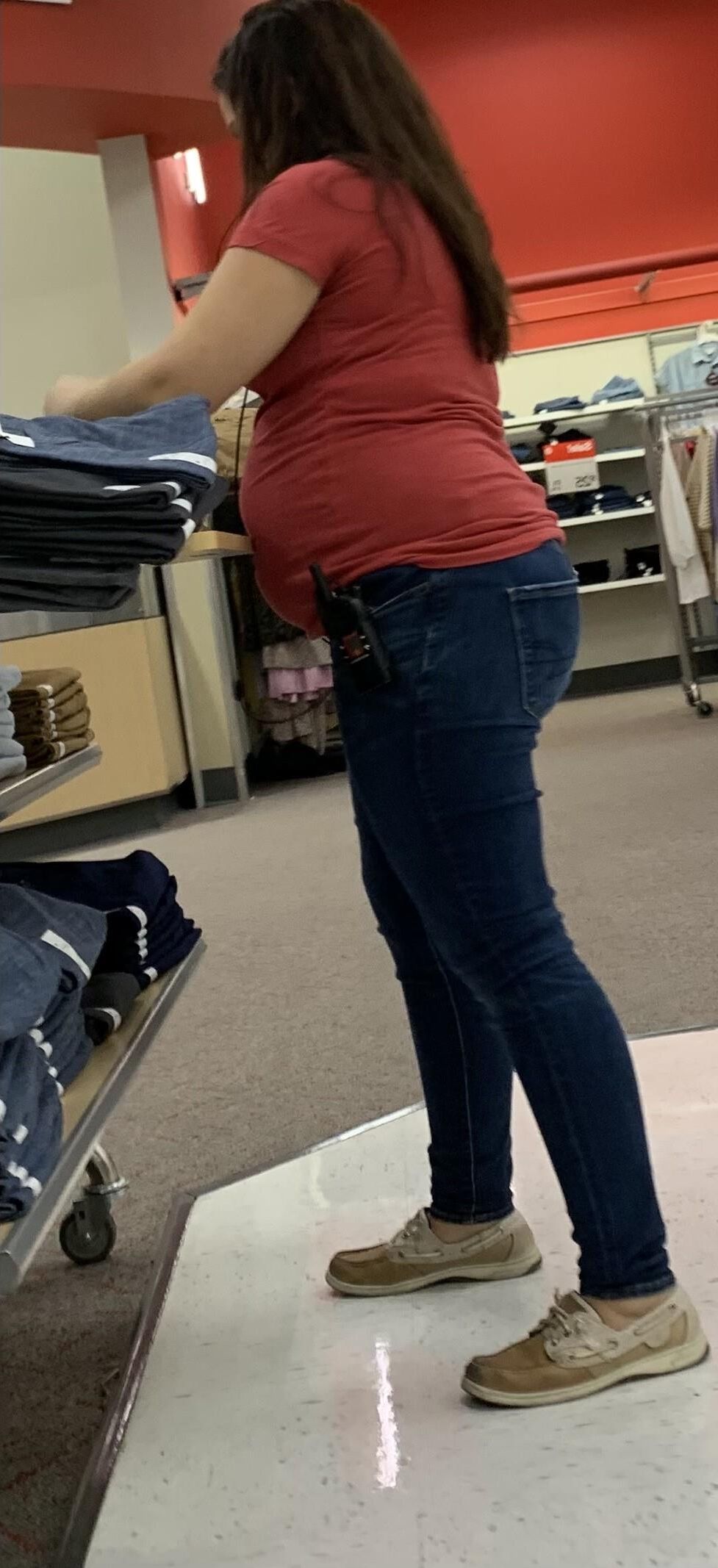 [Pregnant] women at supermarket