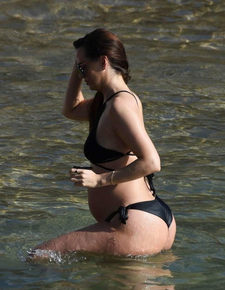 Jennifer Metcalfe pregnant