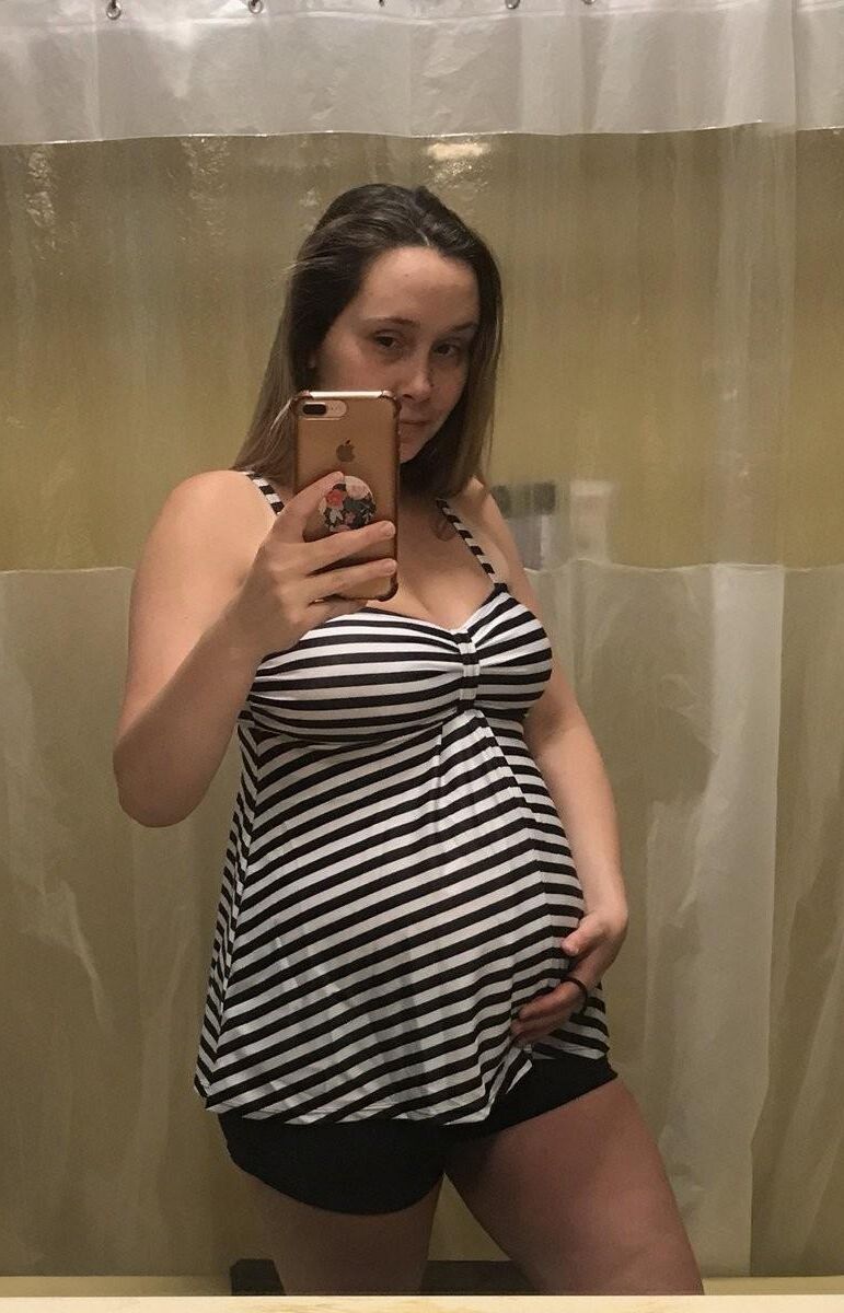 Mirror mirror on the wall, who's the sexiest preggo of them all?