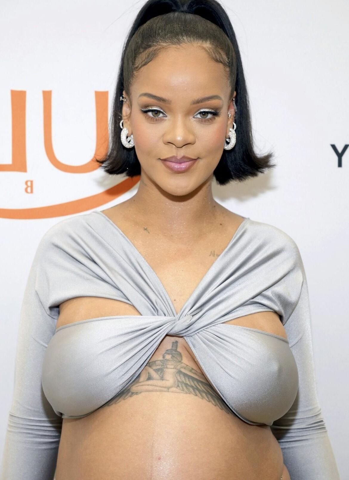 Rihanna enceinte parfaite