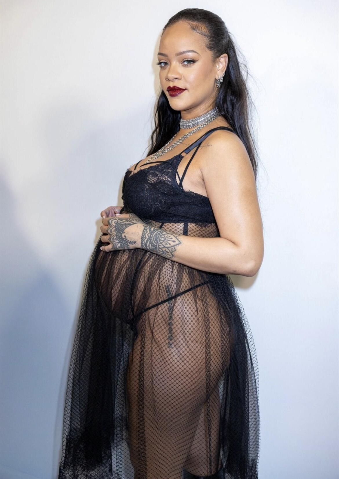 Rihanna enceinte parfaite