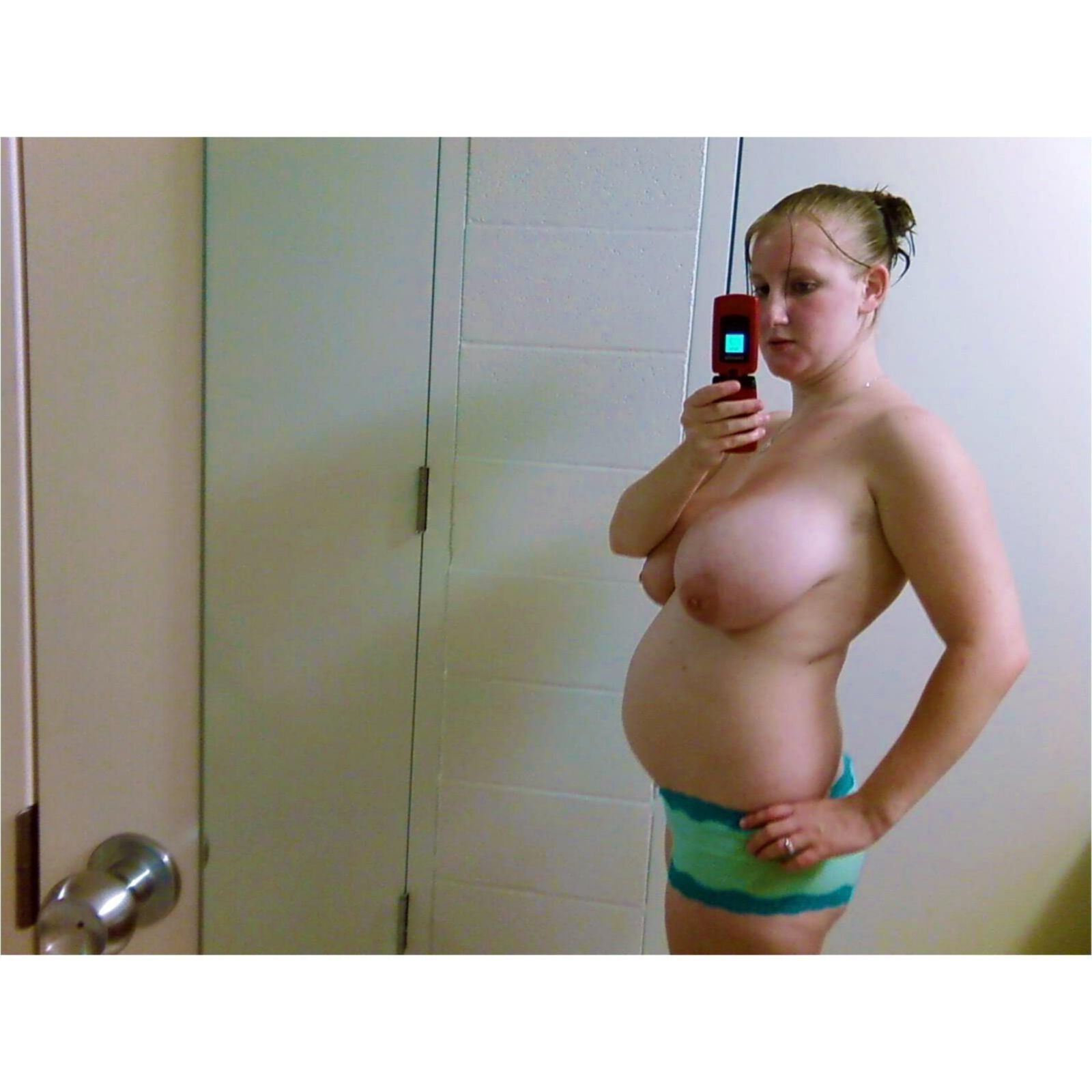 11/22~Preggers-selfies