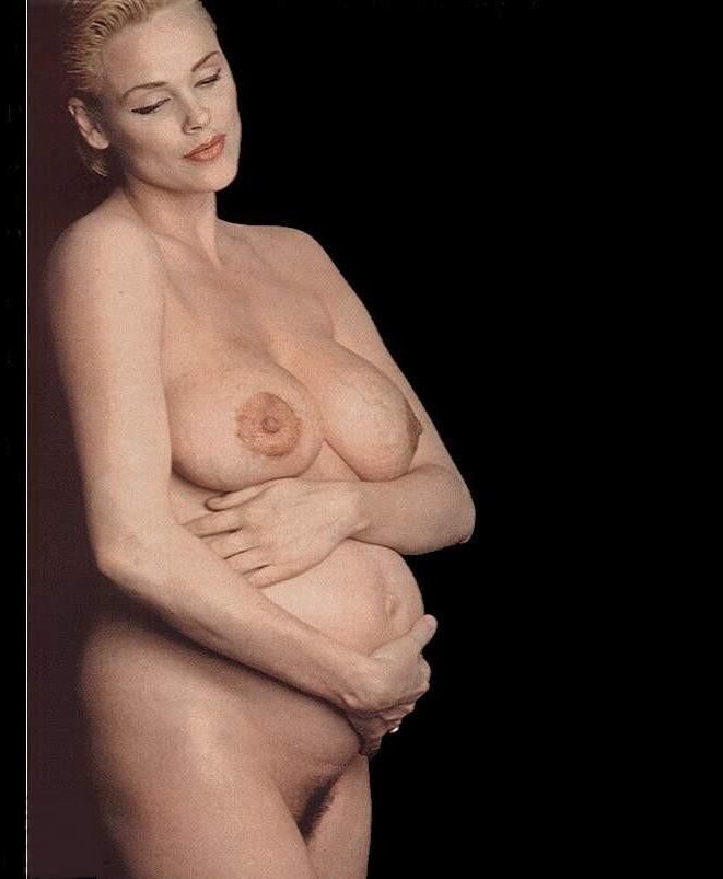 Brigitte Nielsen pregnant