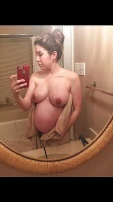 11/22~Preggers-selfies