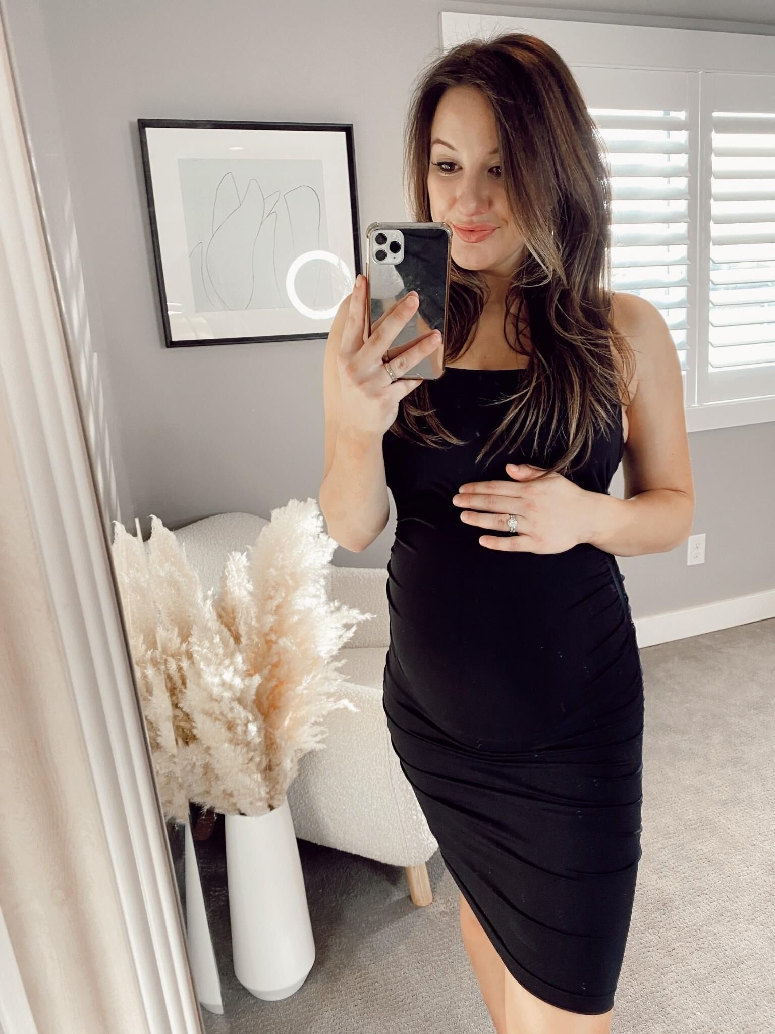 Mirror mirror on the wall, who's the sexiest preggo of them all?