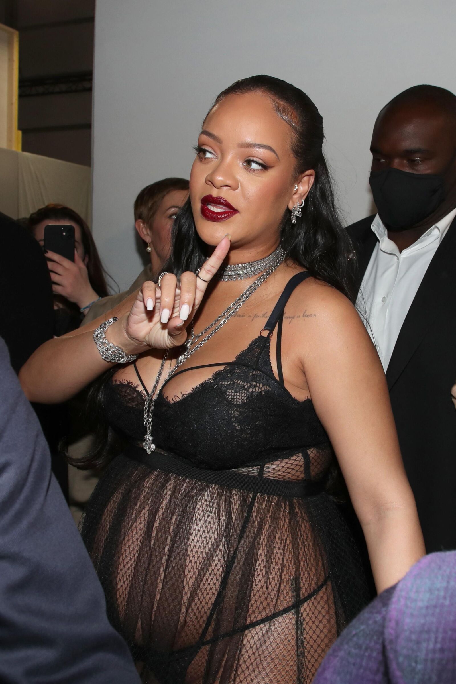 Rihanna - Dior Show Autumn Winter 2022 Paris Fashion Week