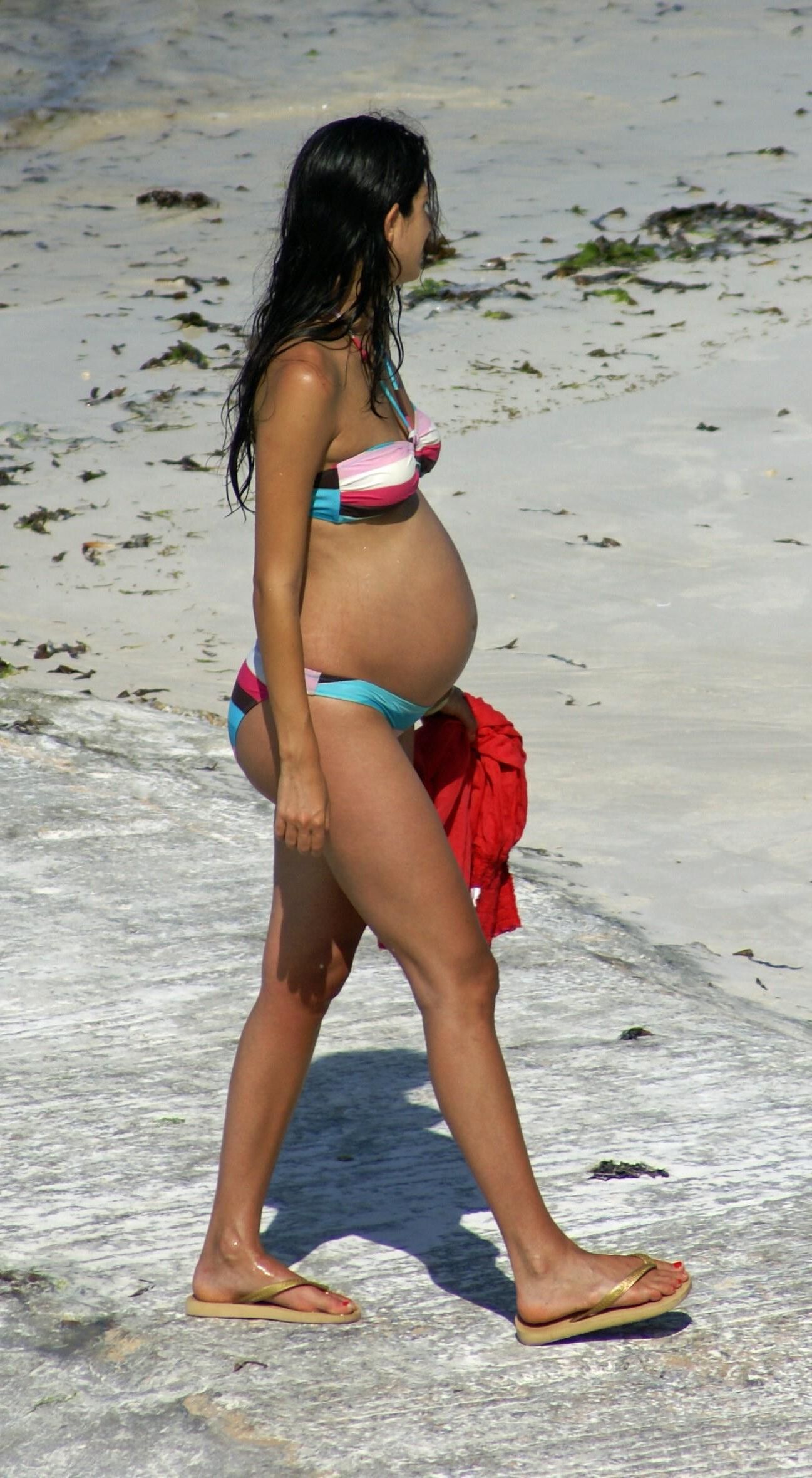 [Pregnant] beauties on the beach