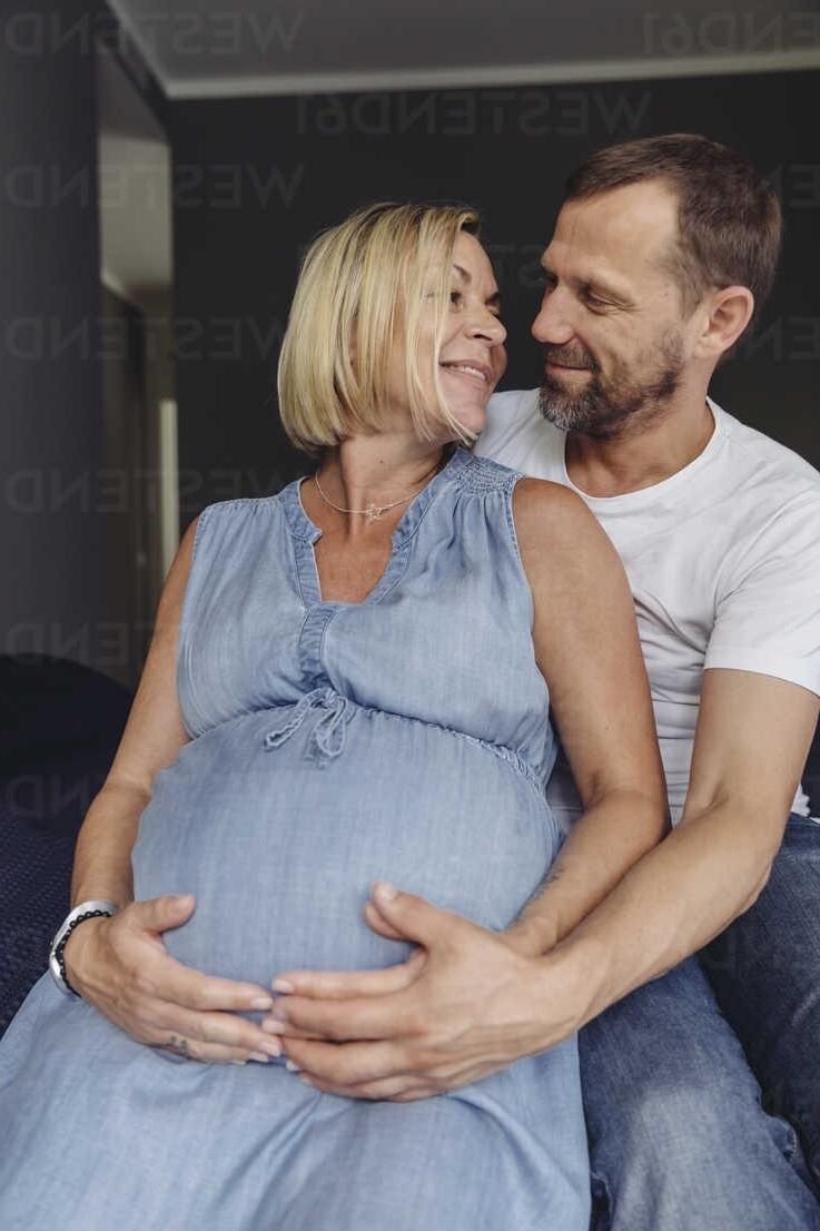 [Pregnant] mature German very happy