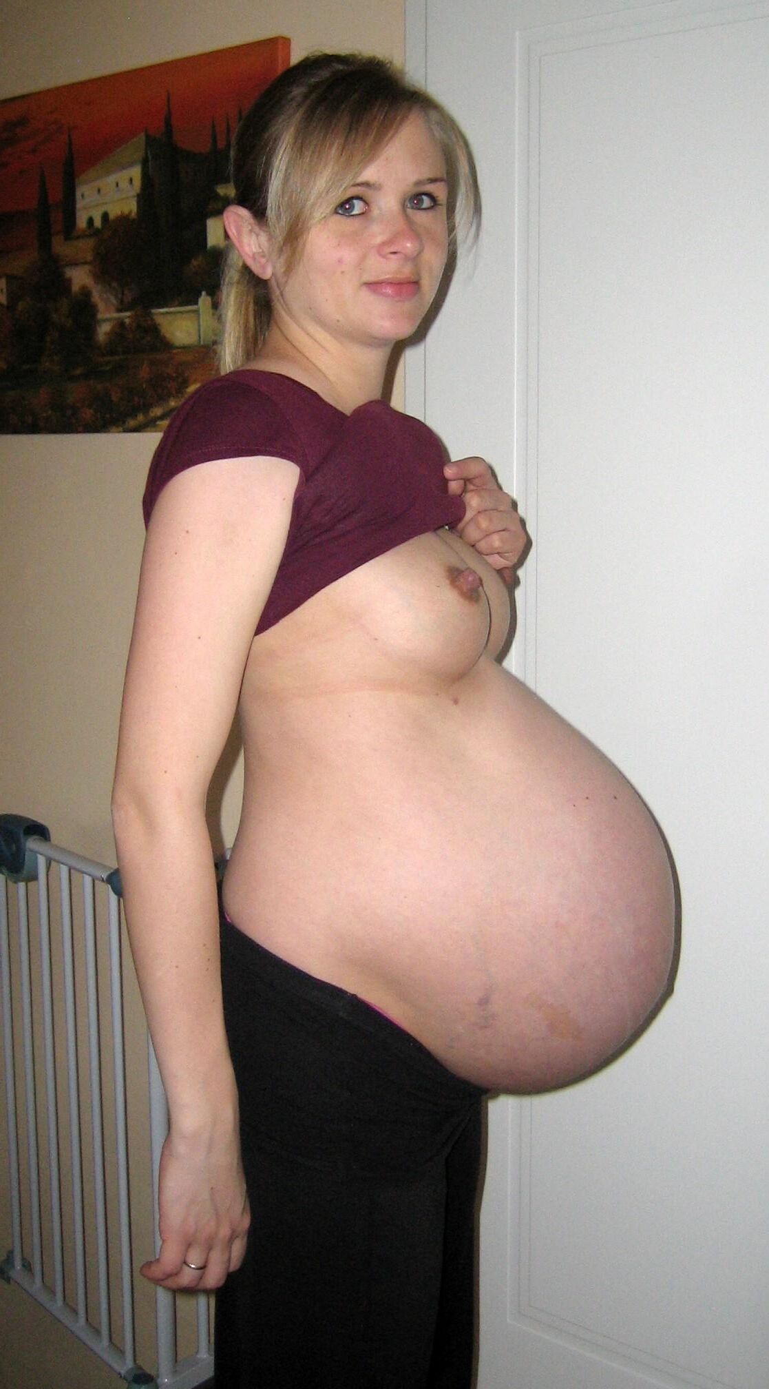 pregnant wifes blonde brunette schwanger pls comment