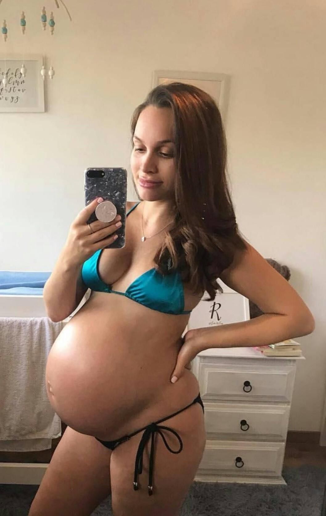 Mirror mirror on the wall, who's the sexiest preggo of them all?