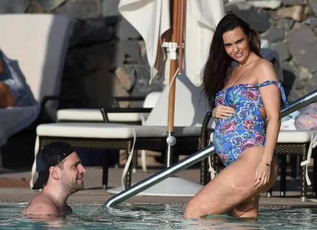 Jennifer Metcalfe pregnant