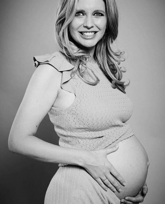 Rachel Riley pregnant - non-nude