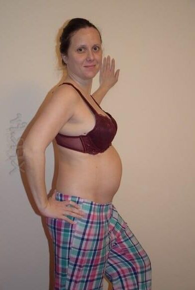 [Pregnant] French mom Virginie