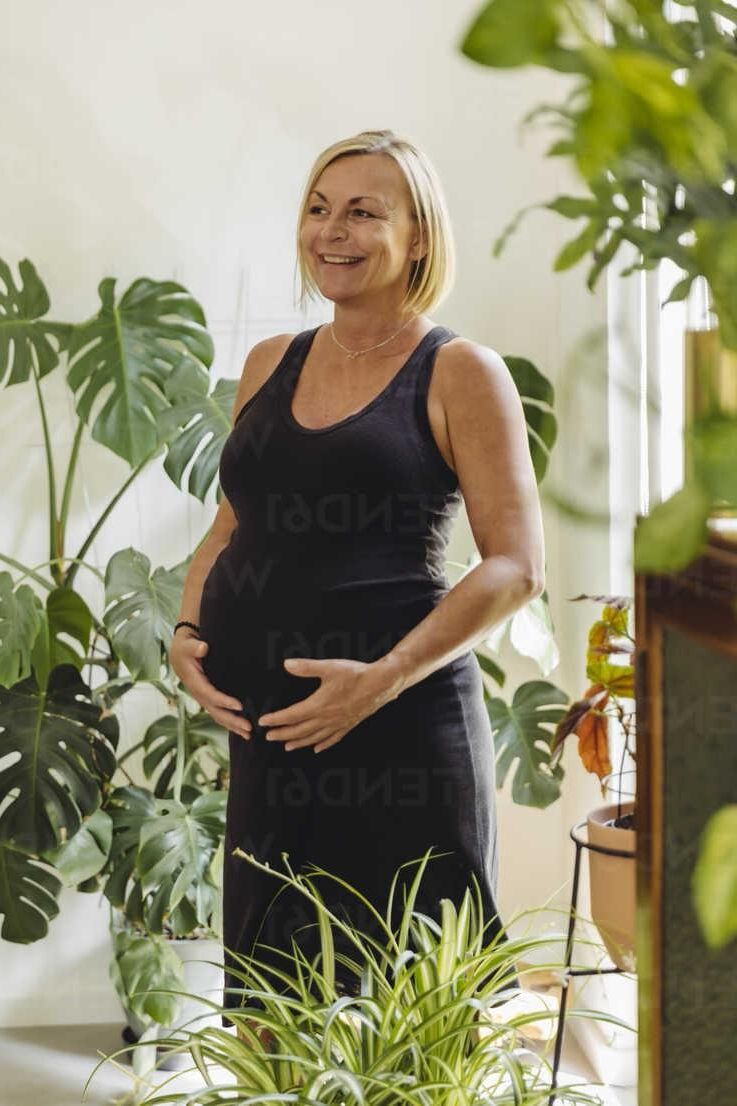 [Pregnant] mature German very happy