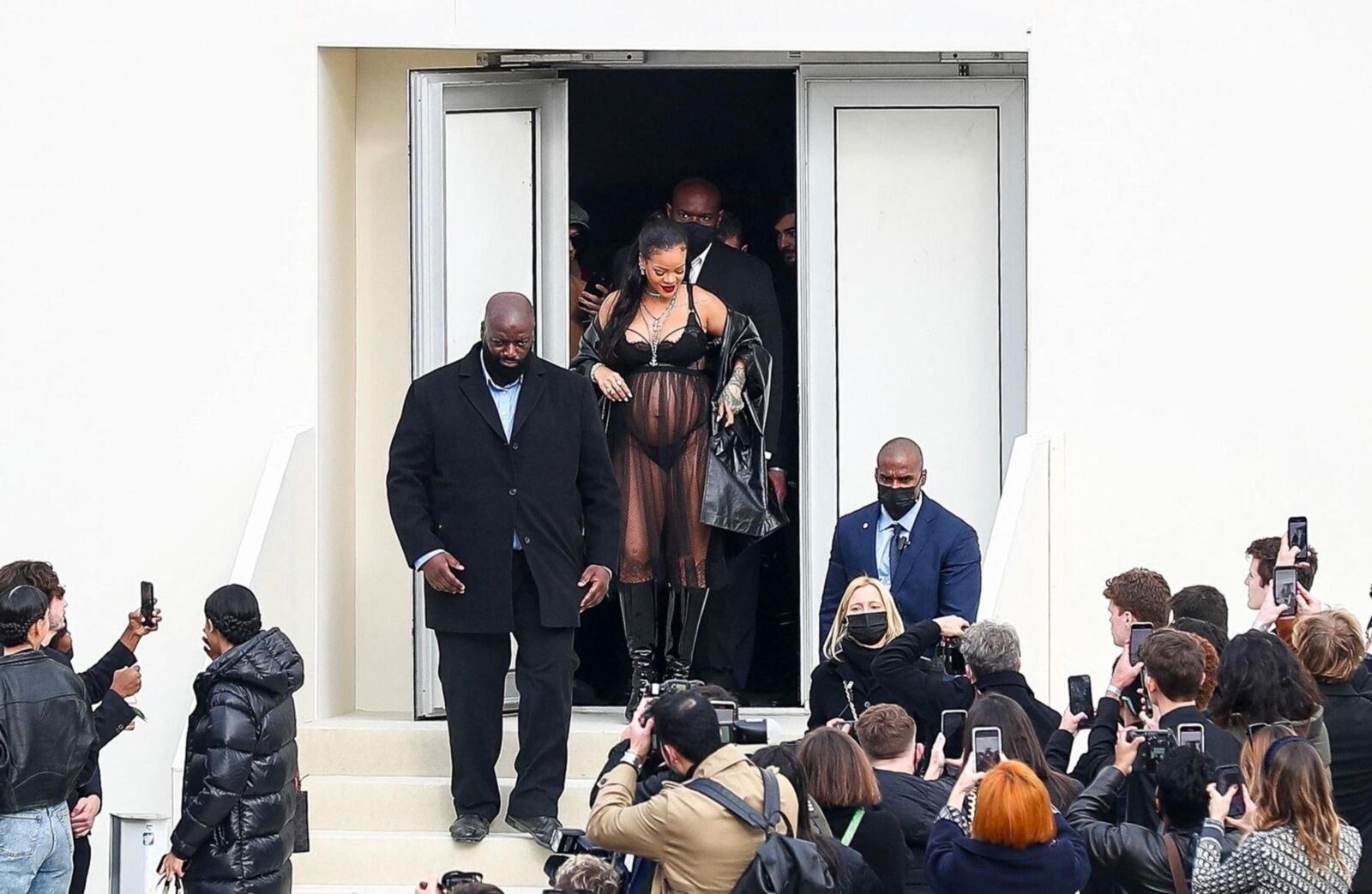 Rihanna - Dior Show Autumn Winter 2022 Paris Fashion Week