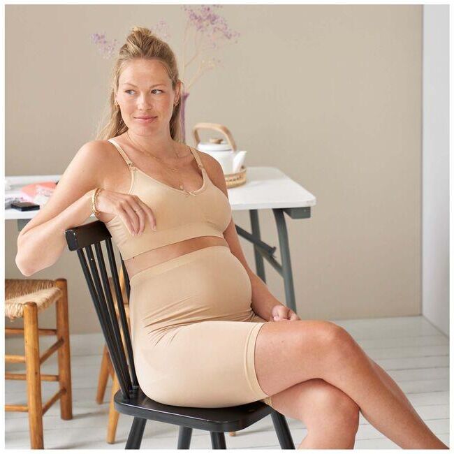 Clothed pregnant women