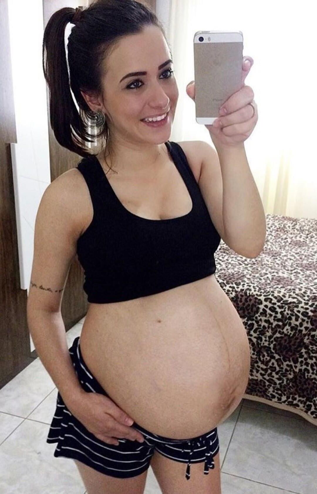 Mirror mirror on the wall, who's the sexiest preggo of them all?