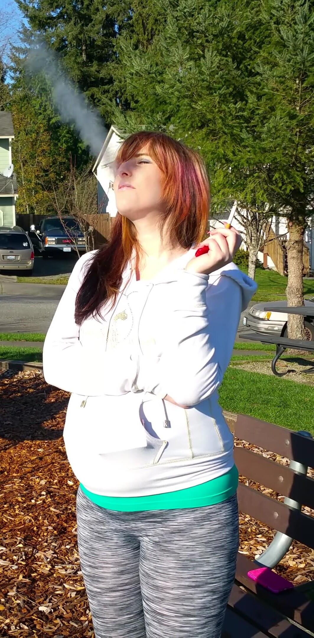 Hannah Pregnant Smoker