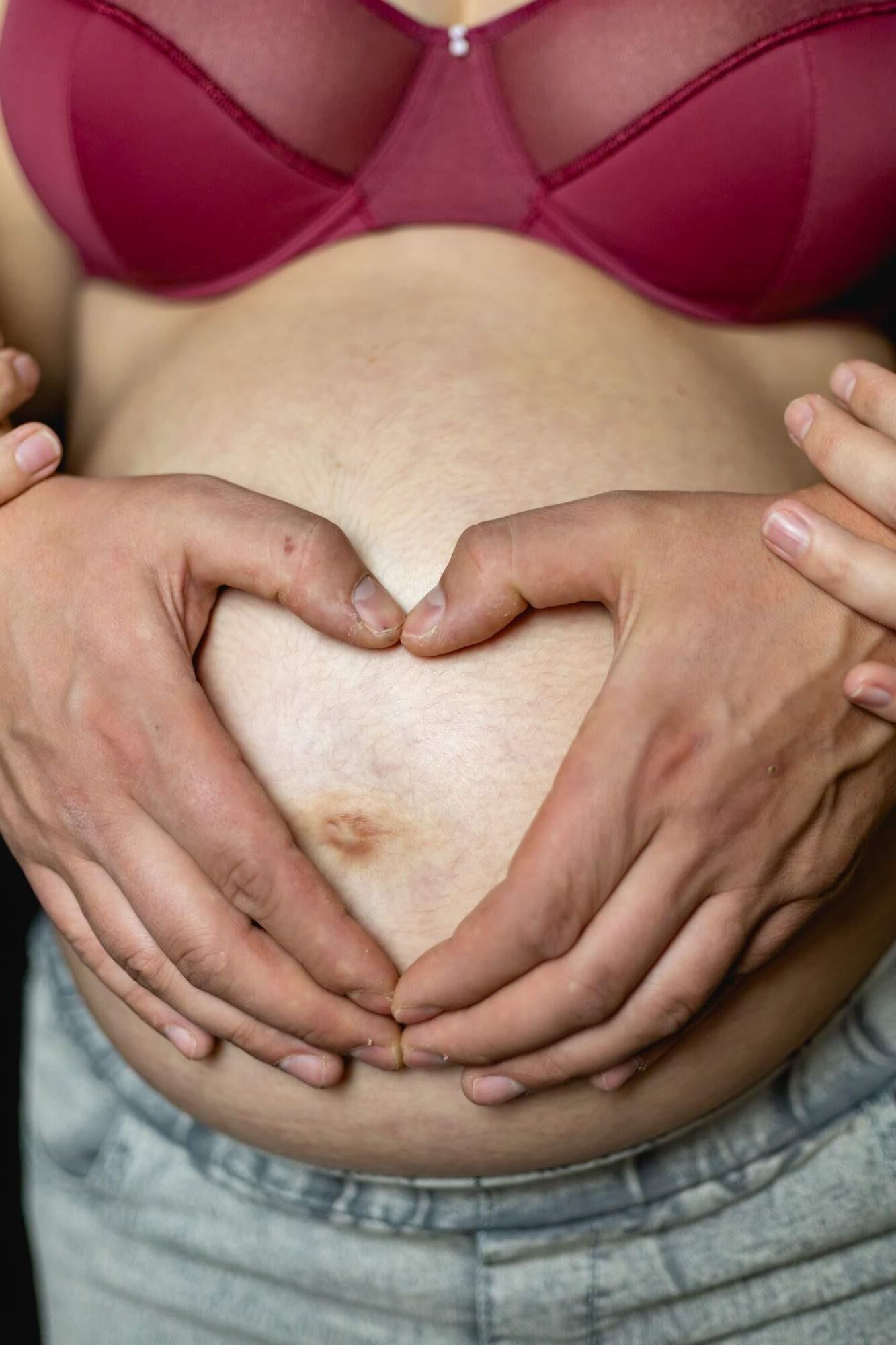 【妊婦】裸体を晒す女性