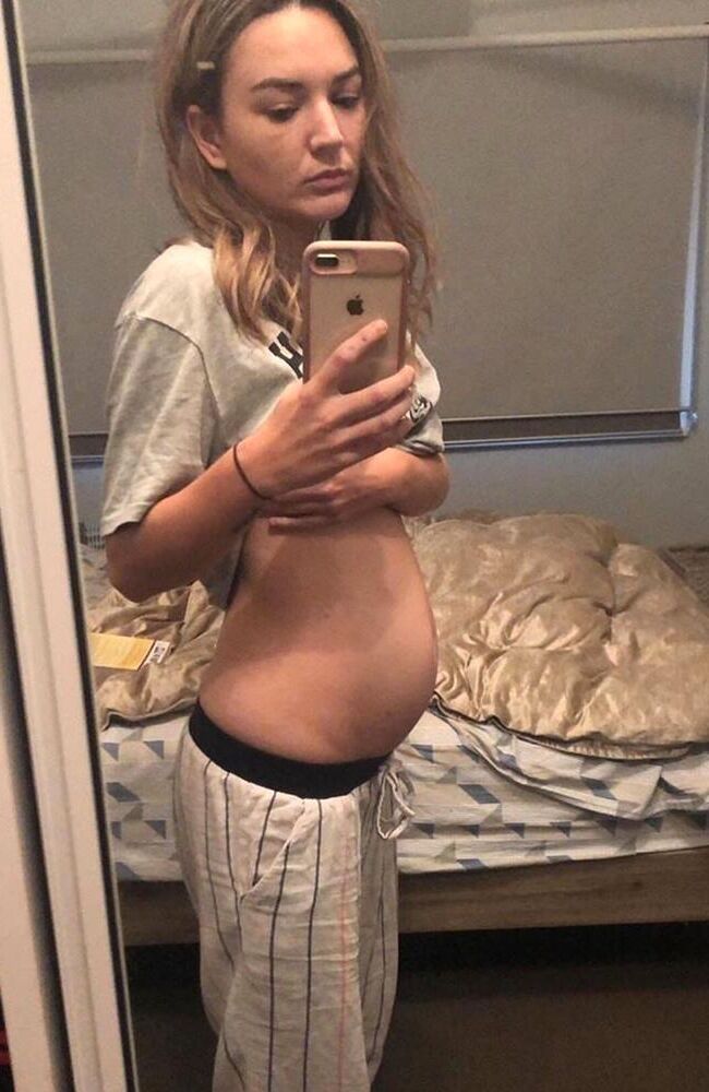 Mirror mirror on the wall, who's the sexiest preggo of them all?