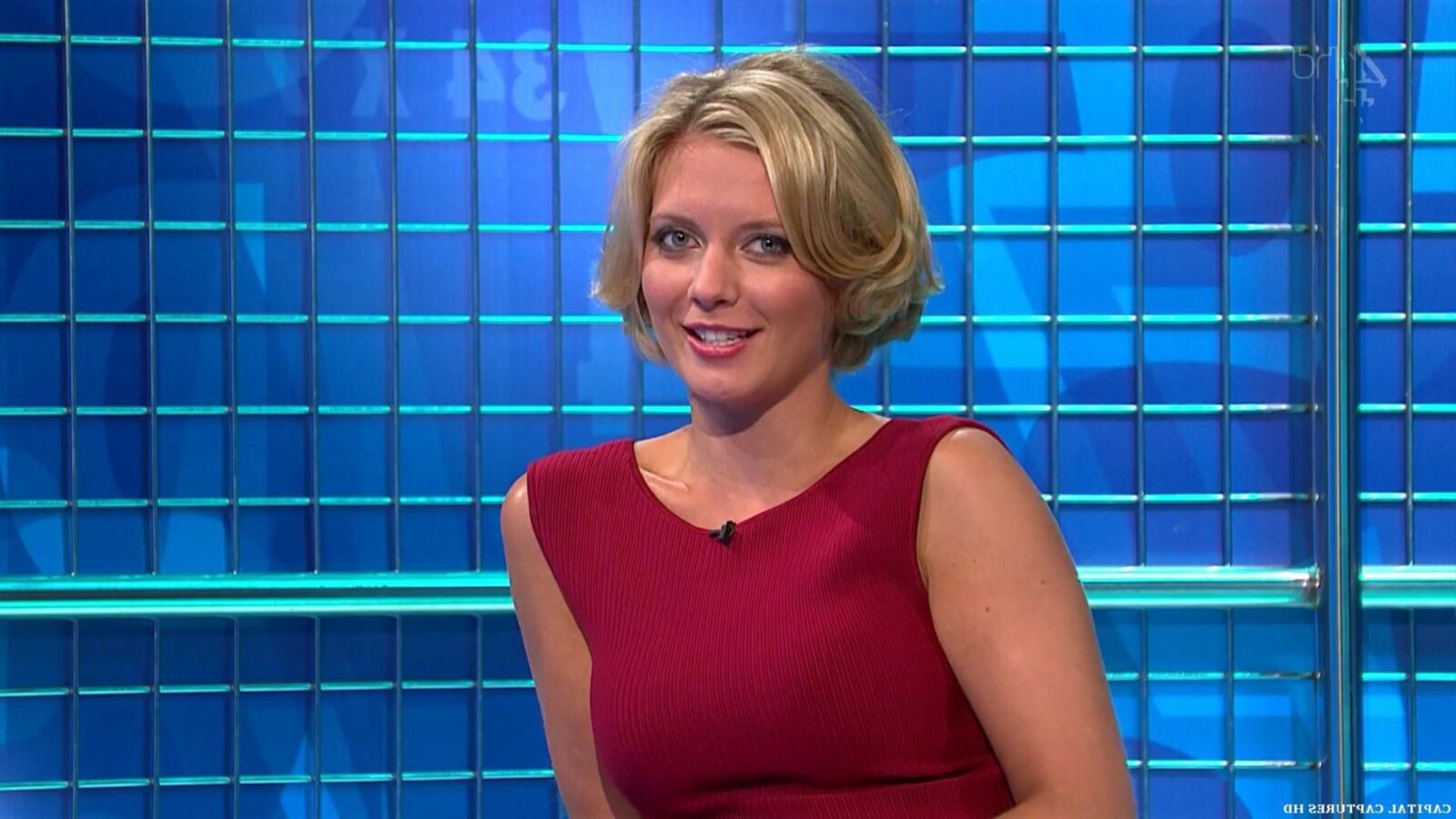 Schöne englische TV-Persönlichkeit Rachel Riley 02