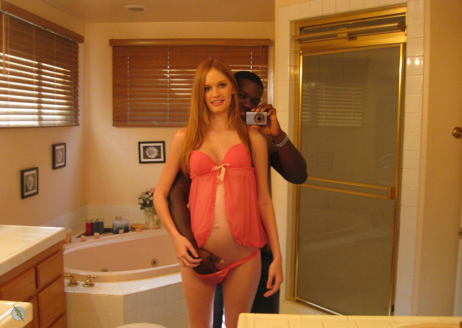 Layla Exx redhair pregnant