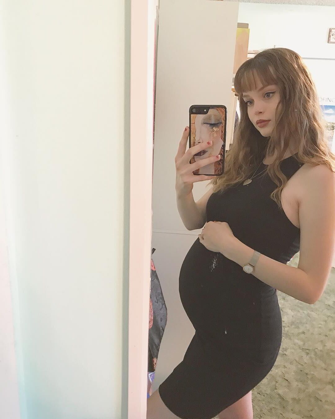 [Pregnant] young girl with twins