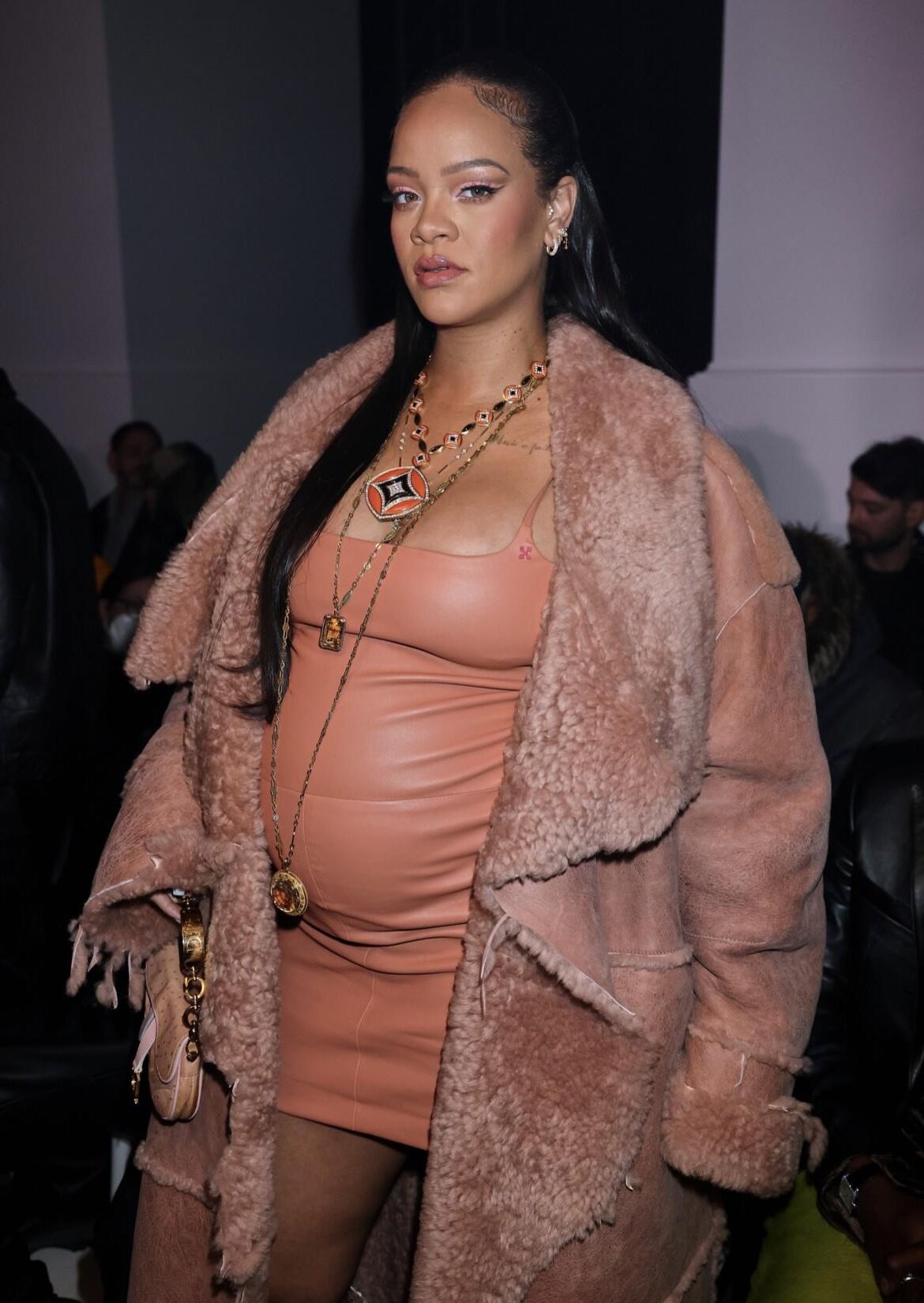 Rihanna enceinte parfaite