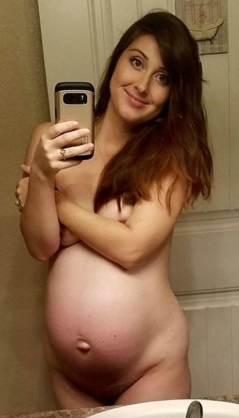 Preggo-Selfies - Stolz auf ihren traechtigen Wanst