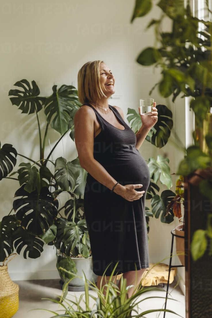 [Pregnant] mature German very happy