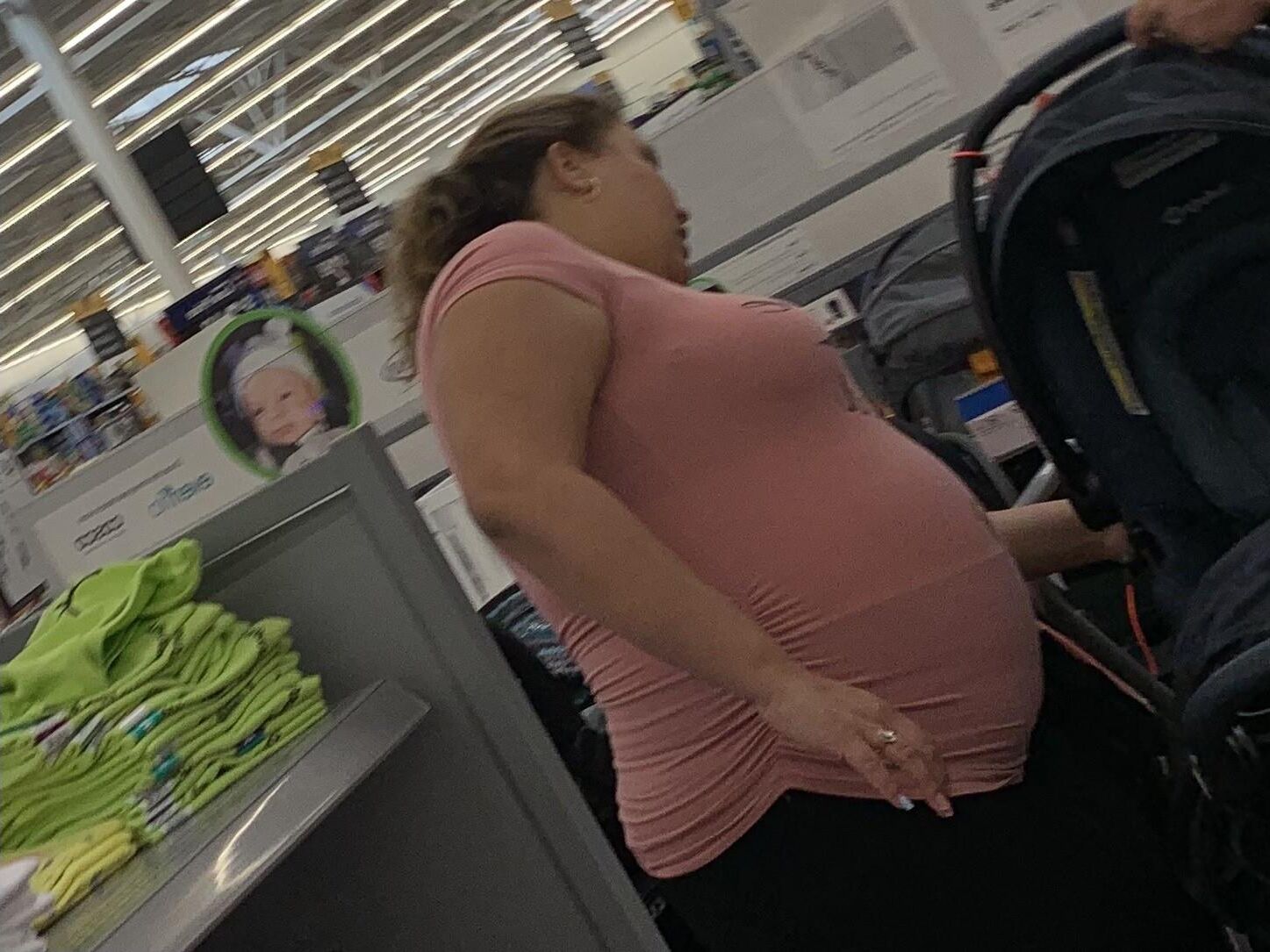 [Pregnant] women at supermarket