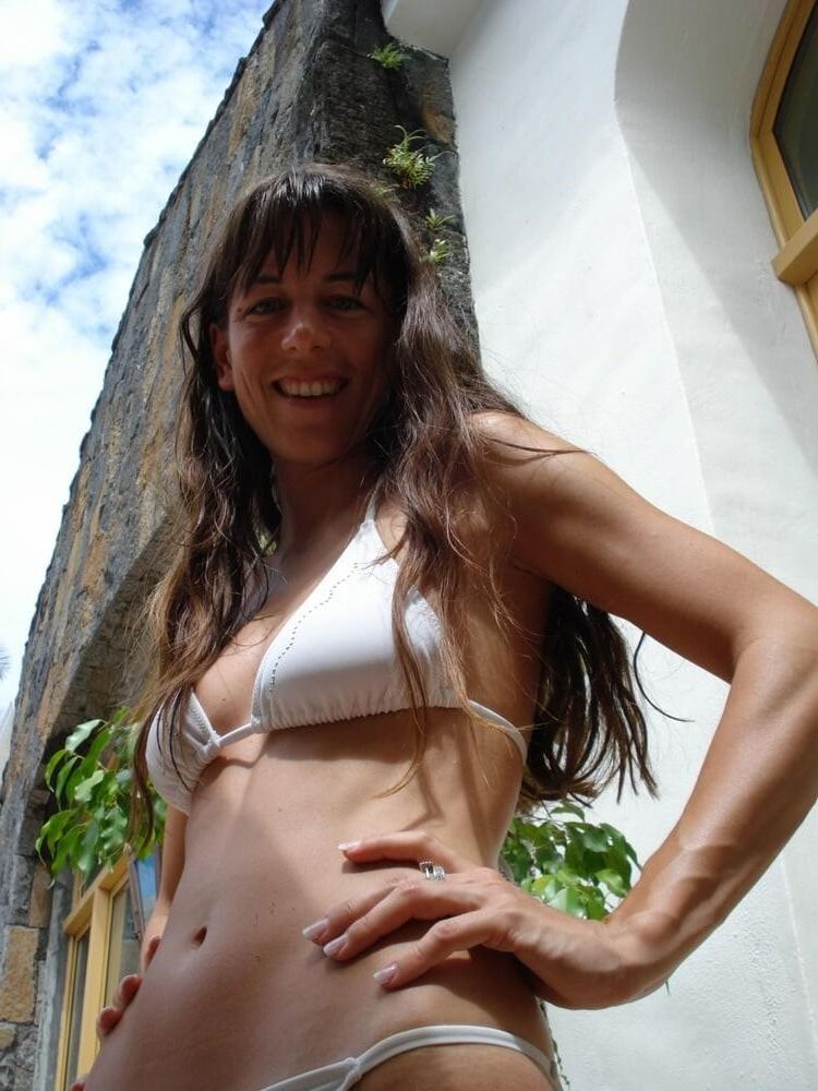 MILF Sylvie avant et pendant sa grossesse