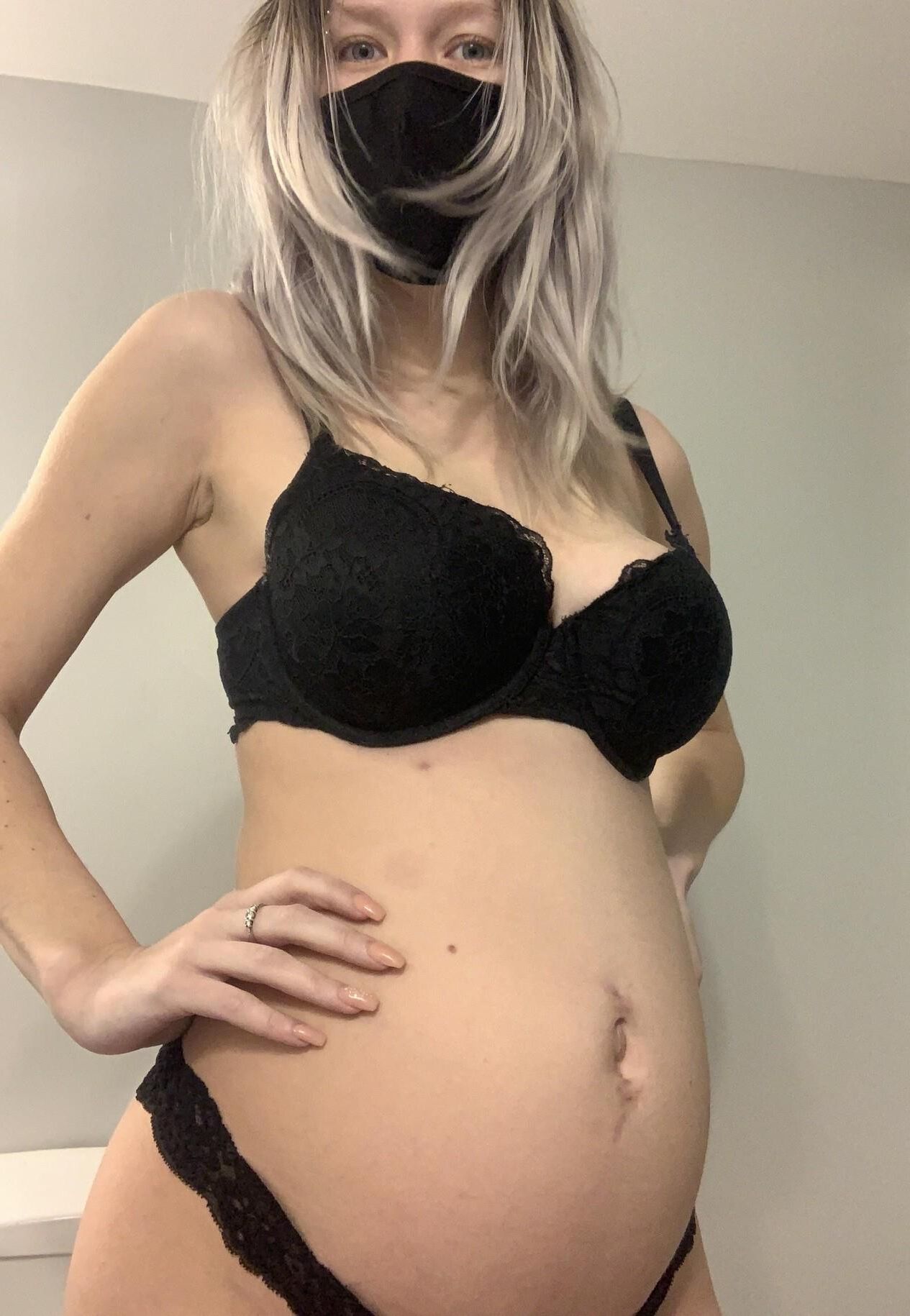 Amateur preggo saggy tits teasing