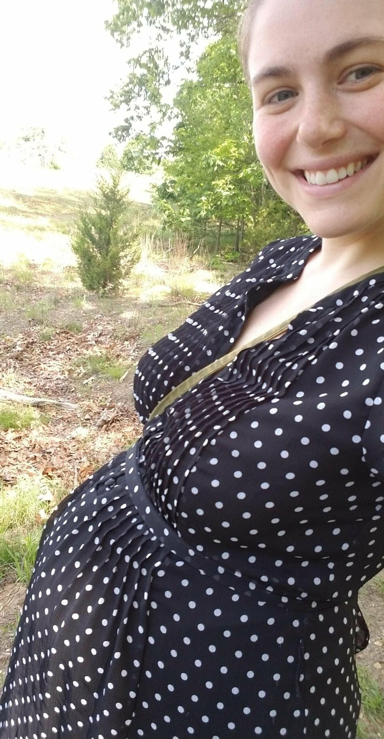 [Pregnant] young mom Kate